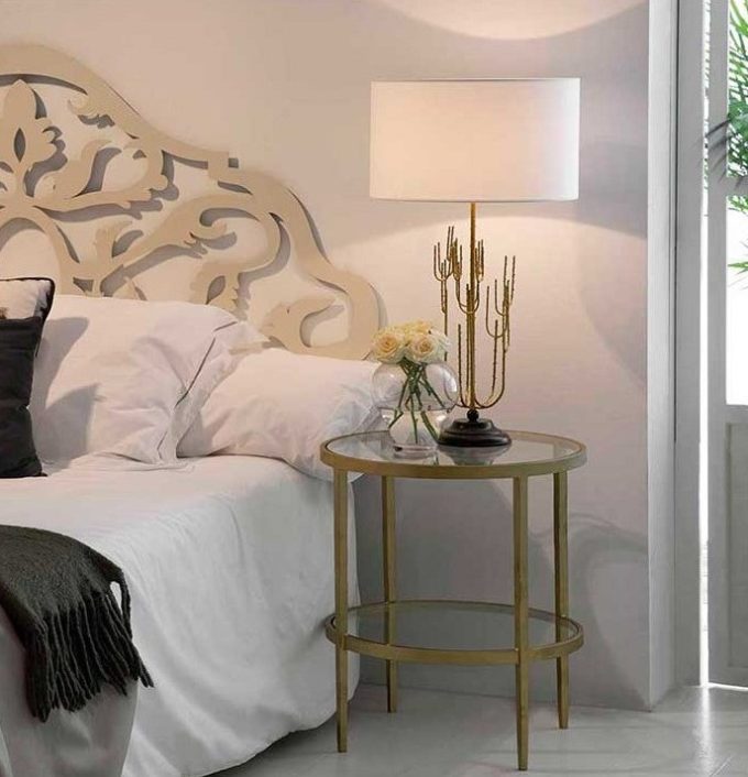 lampara sobremesa dorada para dormitorio