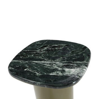 Mesa auxiliar con sobre de mármol verde