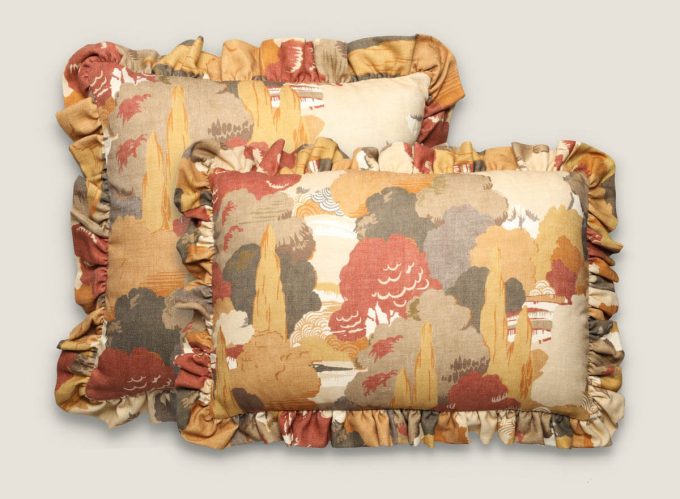 cojín estampado oriental color ocre